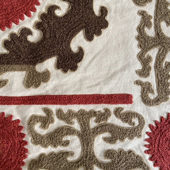 Pottery Barn Square Pillow Case 26" x 26" Green & Terracotta Embroidery - Picture 6 of 11